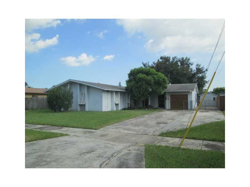 Property Photo:  10350 SW 198 St  FL 33157 