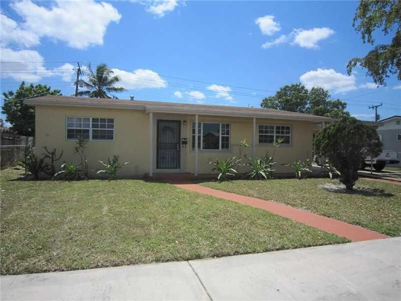 Property Photo: 1300 NW 179 Te FL 33169
