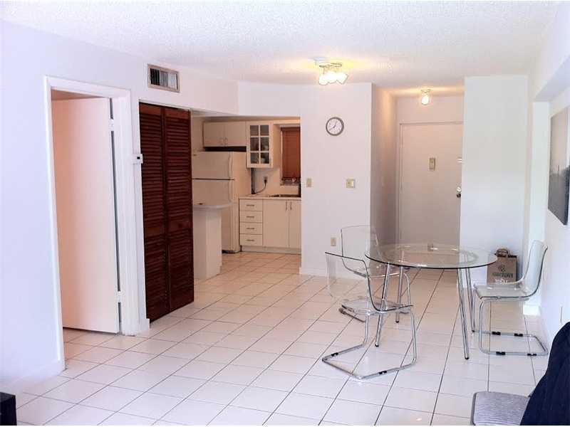 Property Photo:  1033 Lenox Av 201  FL 33139 