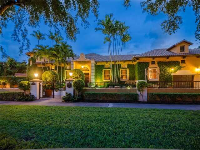 Property Photo:  2505 De Soto Bl  FL 33134 