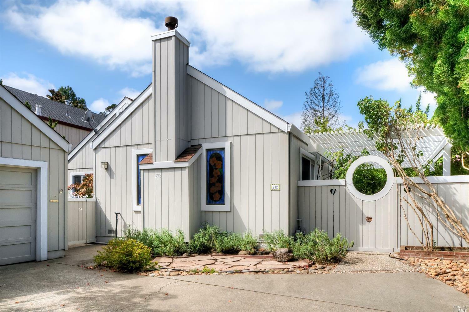 Property Photo:  712 Albatross Drive  CA 94945 