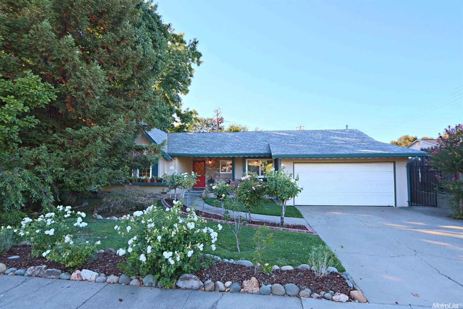Property Photo: 6800 South Land Park Drive CA 95831