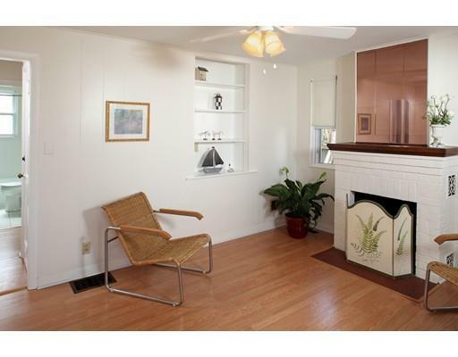 Property Photo: 25 Kingsley Rd MA 02045