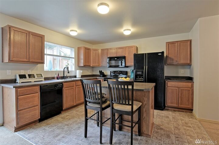 Property Photo:  2203 116th Dr SE  WA 98258 