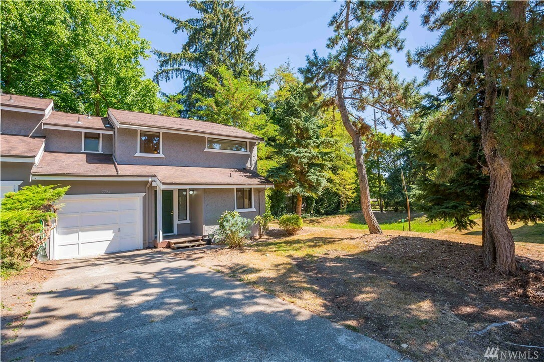 Property Photo:  17722 NE 88th Place  WA 98052 