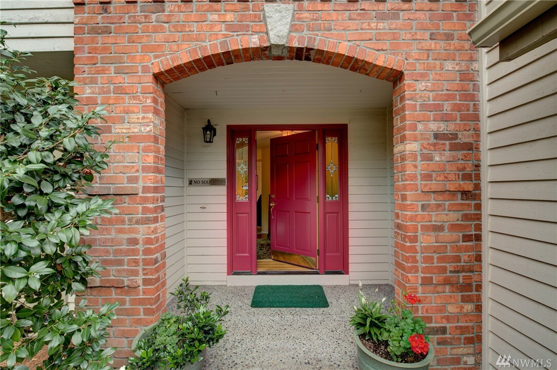 Property Photo:  23611 SE 254th St  WA 98038 