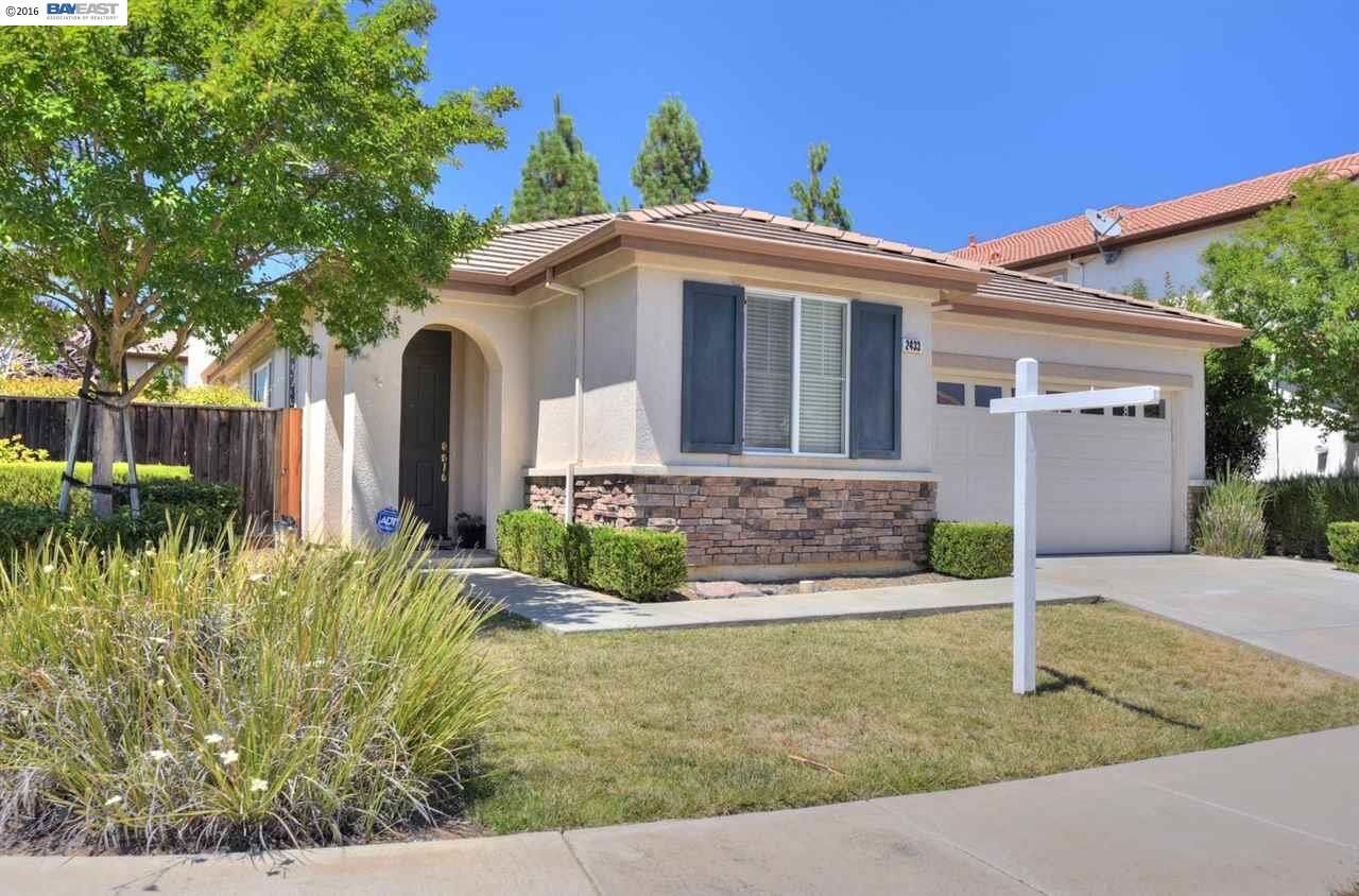 Property Photo:  2433 Positano Ave  CA 94513-7027 