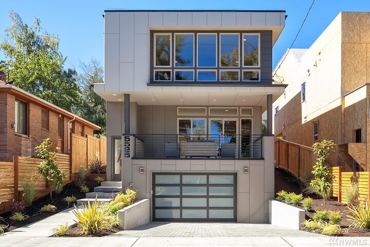 Property Photo: 5525 38th Ave NE WA 98105