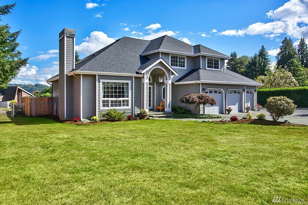 Property Photo: 15621 Broadway Ave WA 98296