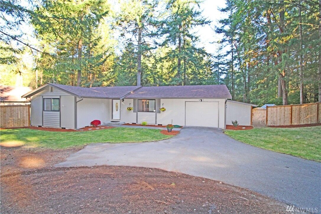 Property Photo:  801  Island Blvd Fi  WA 98333 