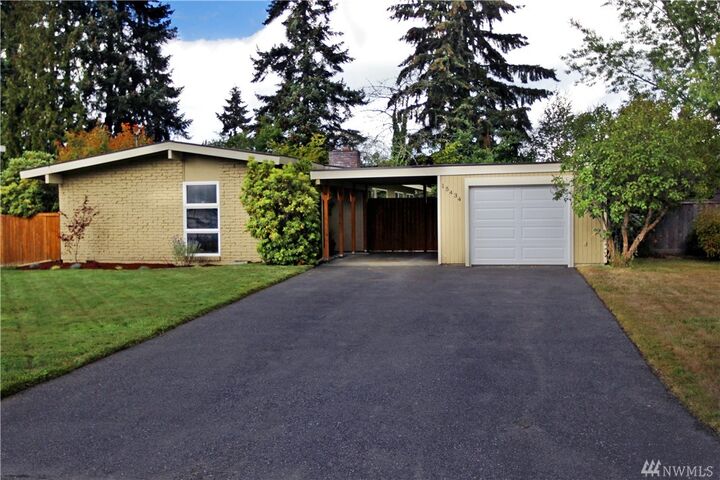 15434 SE 10th St  Bellevue WA 98007 photo