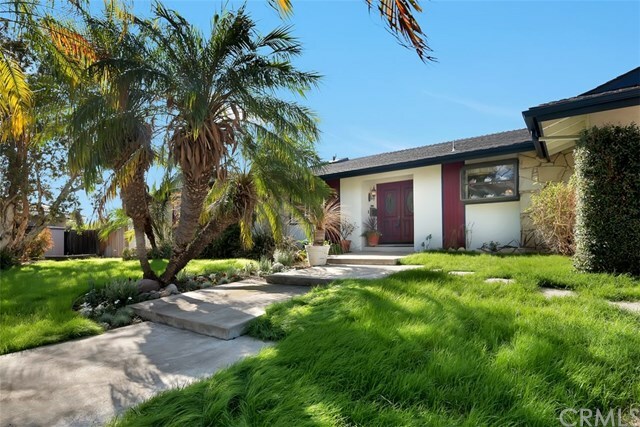 Property Photo:  2058 N Lindenholz Street  CA 92865 