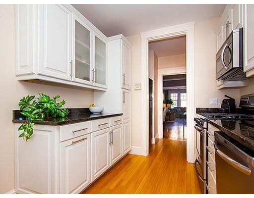 Property Photo: 36 Dwight St 4 MA 02446