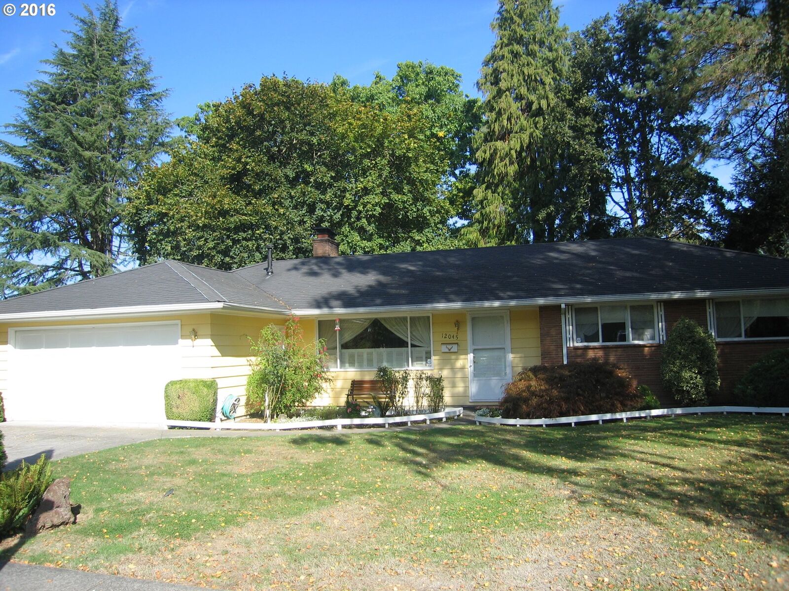 Property Photo: 12045 SW Tremont St OR 97225