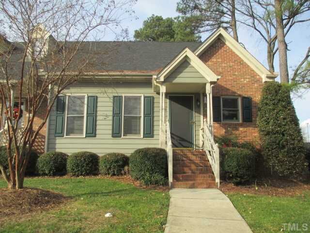 Property Photo: 1240 Shadowbark Court NC 27603