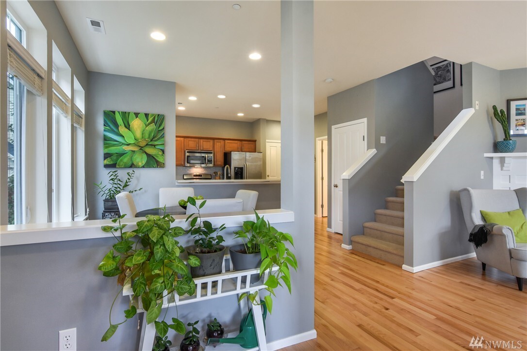 Property Photo: 1835 11th Lane NE 1303 WA 98029