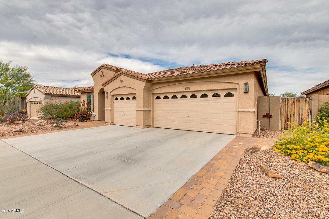 Property Photo:  2330 W Kachina Trail  AZ 85041 