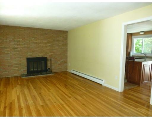 Property Photo:  922 Salisbury St  MA 01520 