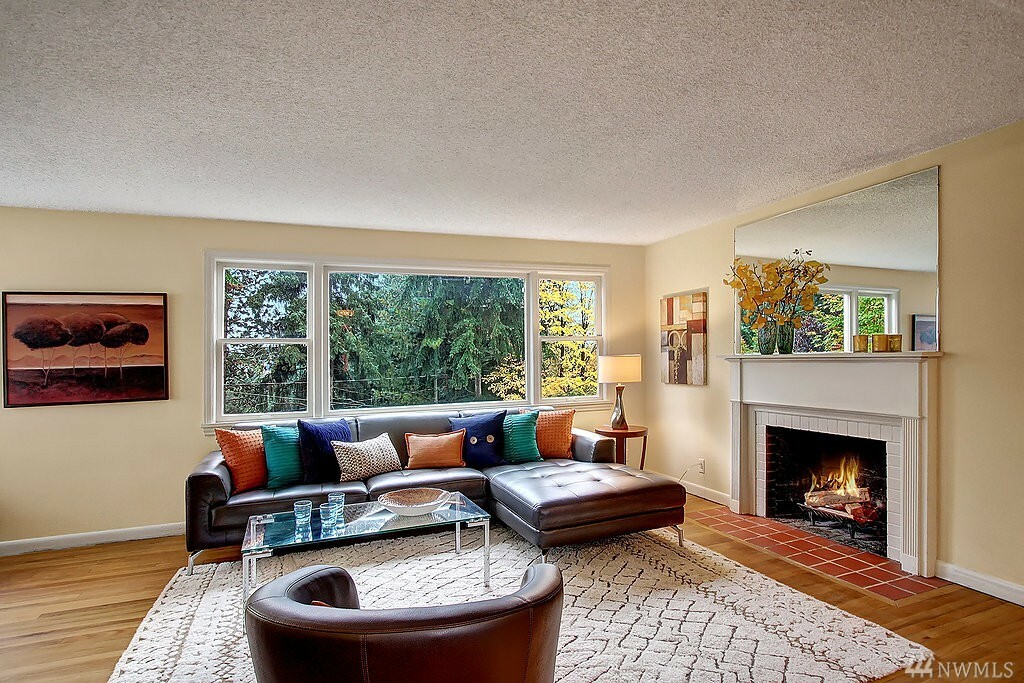 Property Photo: 7011 29th Ave NE WA 98115