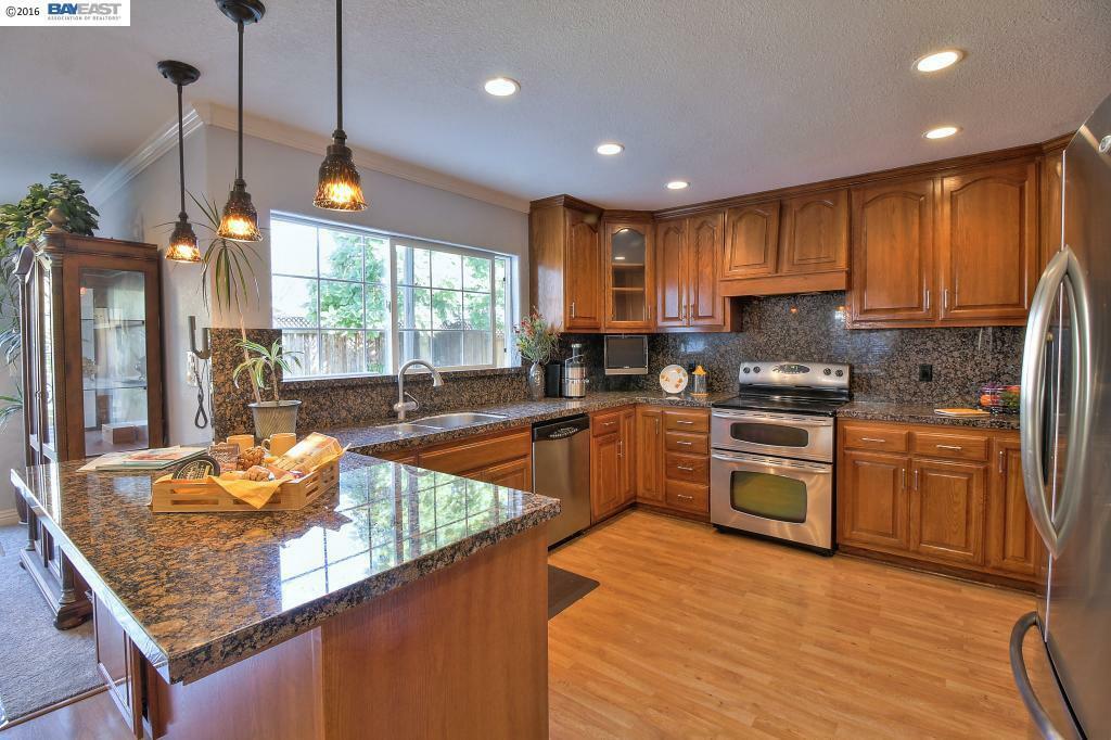 Property Photo: 35246 Cornwall Pl CA 94560