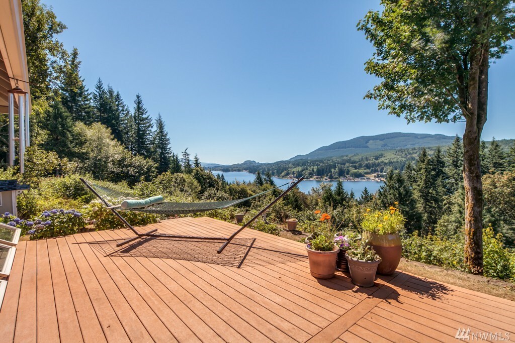 Property Photo:  1827 Prescott Lane  WA 98229 