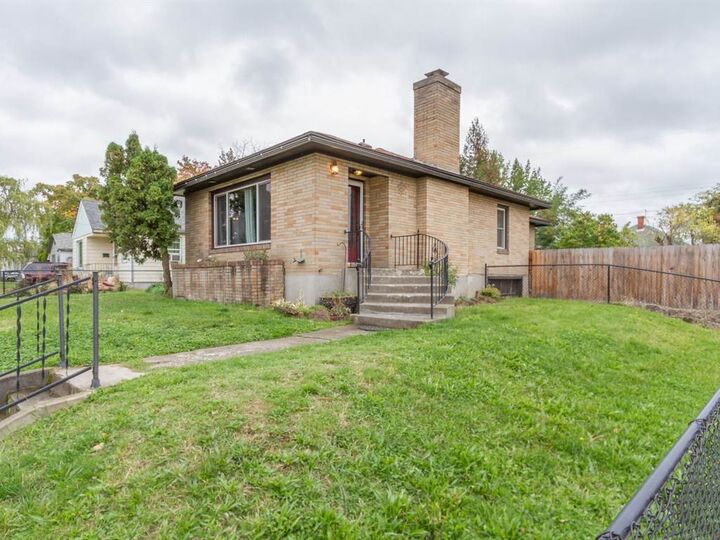 104 E Kiernan Ave  Spokane WA 99207 photo