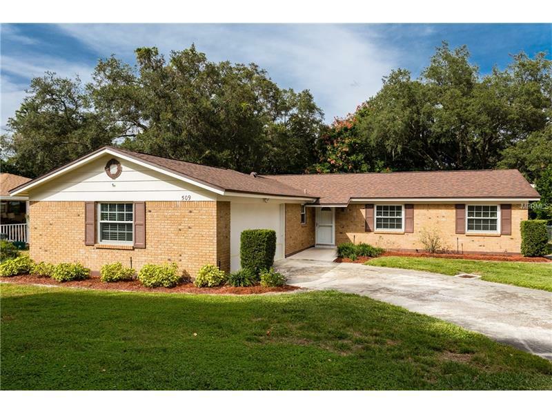 Property Photo:  509 Oakhurst Street  FL 32701 