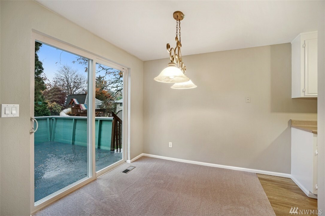 Property Photo: 14024 89th Ave NE WA 98034
