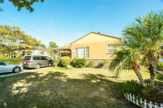 Property Photo:  1438 N Rose Street  CA 91505 