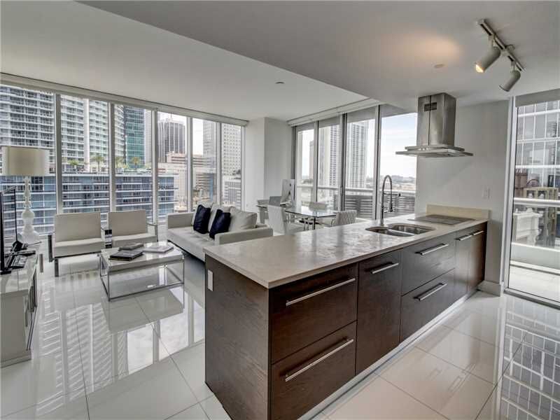 Property Photo:  485 Brickell Av 1602  FL 33131 