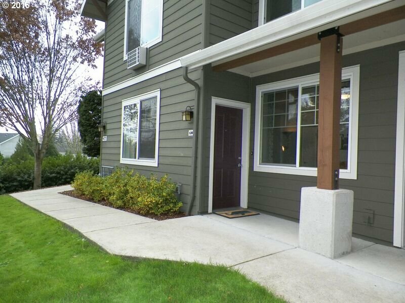 Property Photo:  10800 SE 17th Cir K120  WA 98664 