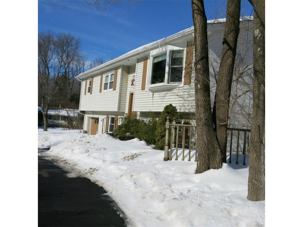 Property Photo:  16 Victoria Drive  NY 10901 