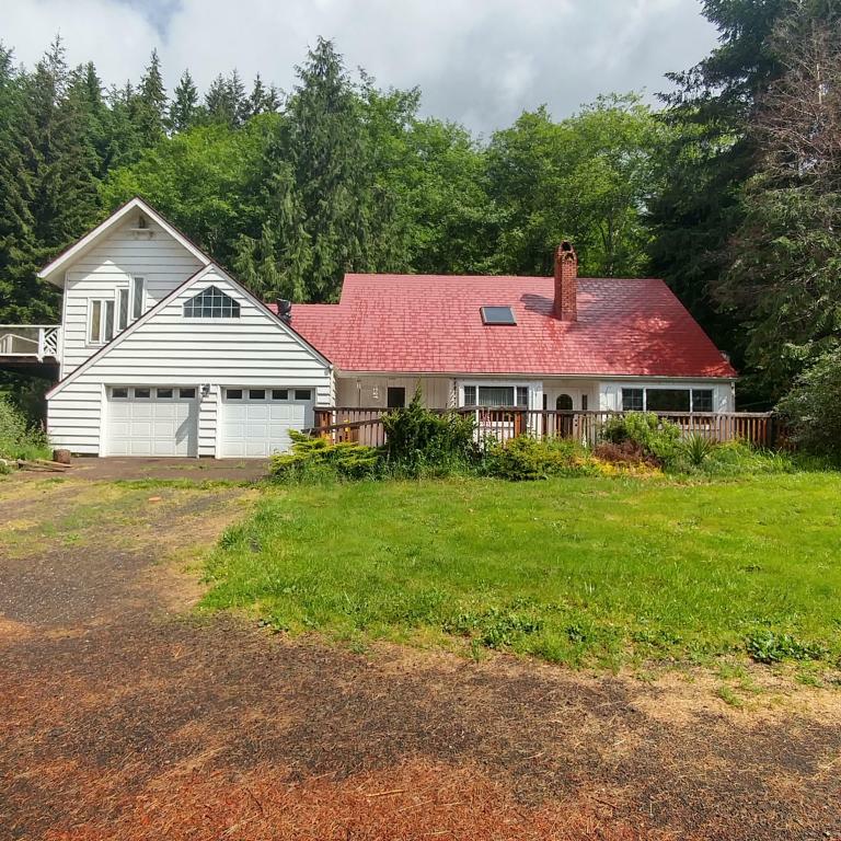 Property Photo:  5985 Yachats River Rd  OR 97498 