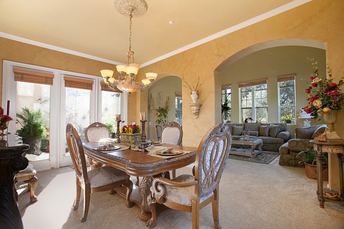 Property Photo: 4408 Highland Oaks St CA 92028