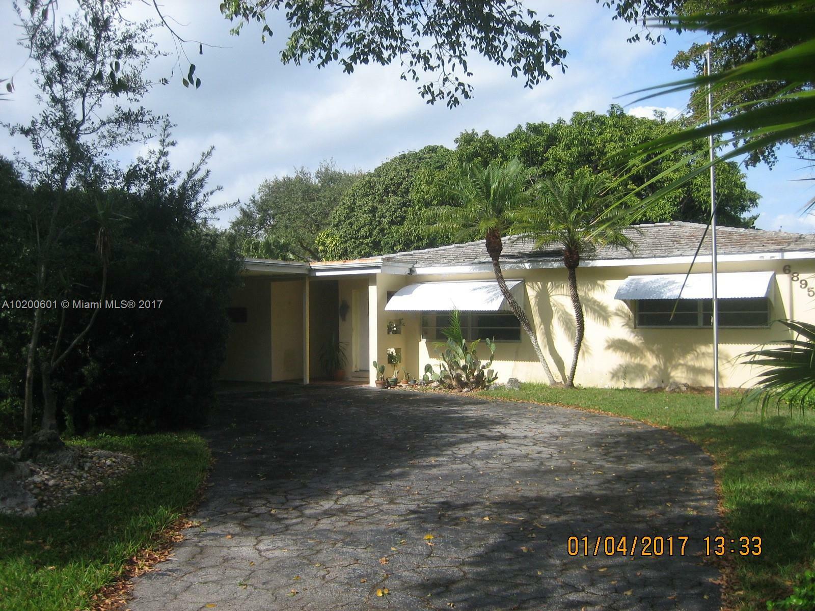 Property Photo: 6895 SW 144th St FL 33158