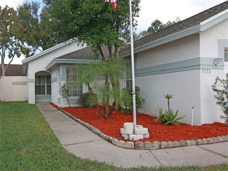 Property Photo:  5833 Plum Pudding Court  FL 32821 