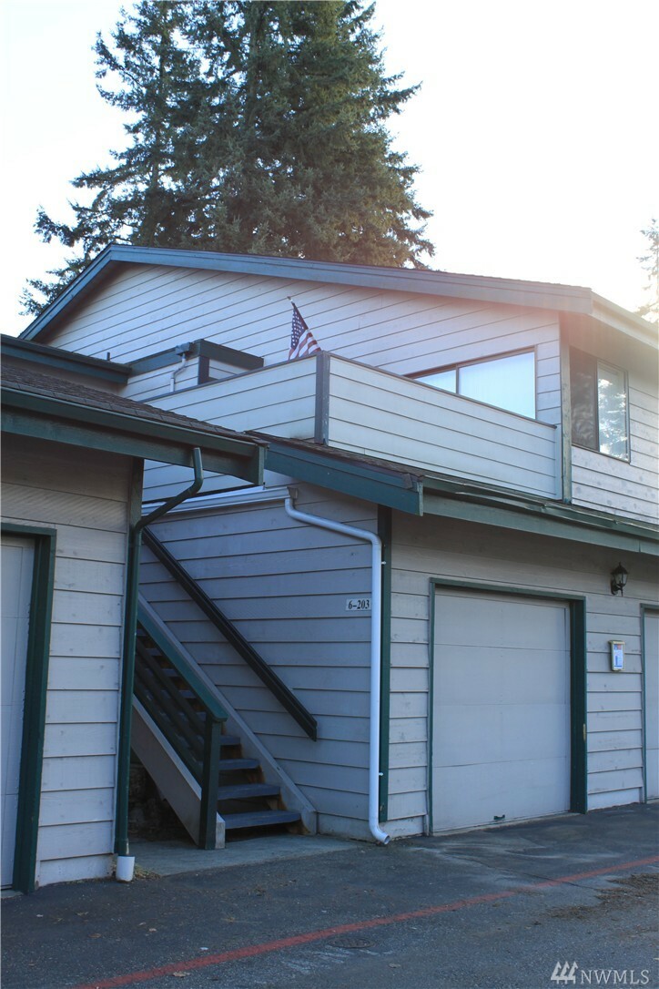 Property Photo:  8407 18 Ave W 6203  WA 98204 