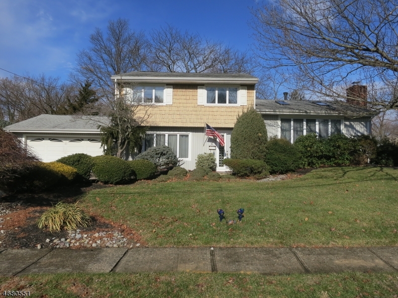 Property Photo:  6 Colburn Rd  NJ 08816 