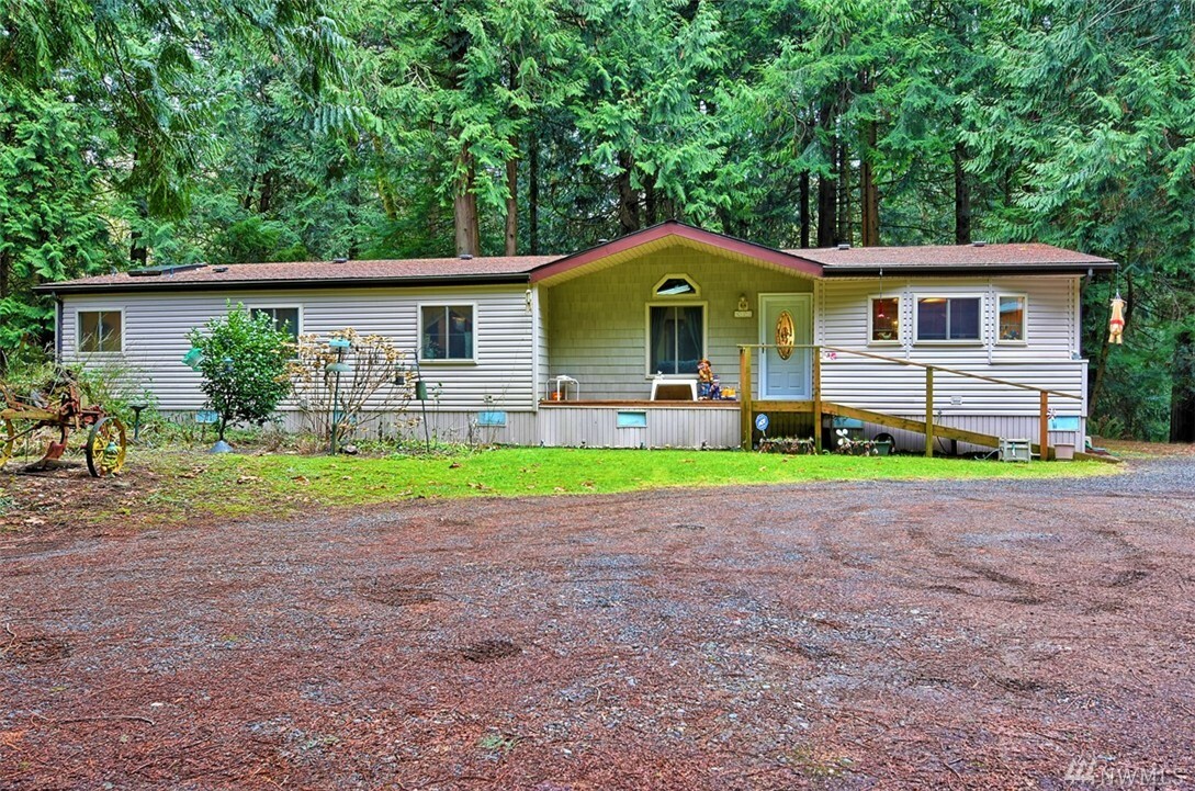 Property Photo:  533 Lakewood Rd  WA 98223 