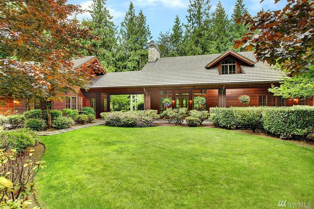 Property Photo:  1217 Treemont Wy SE  WA 98024 