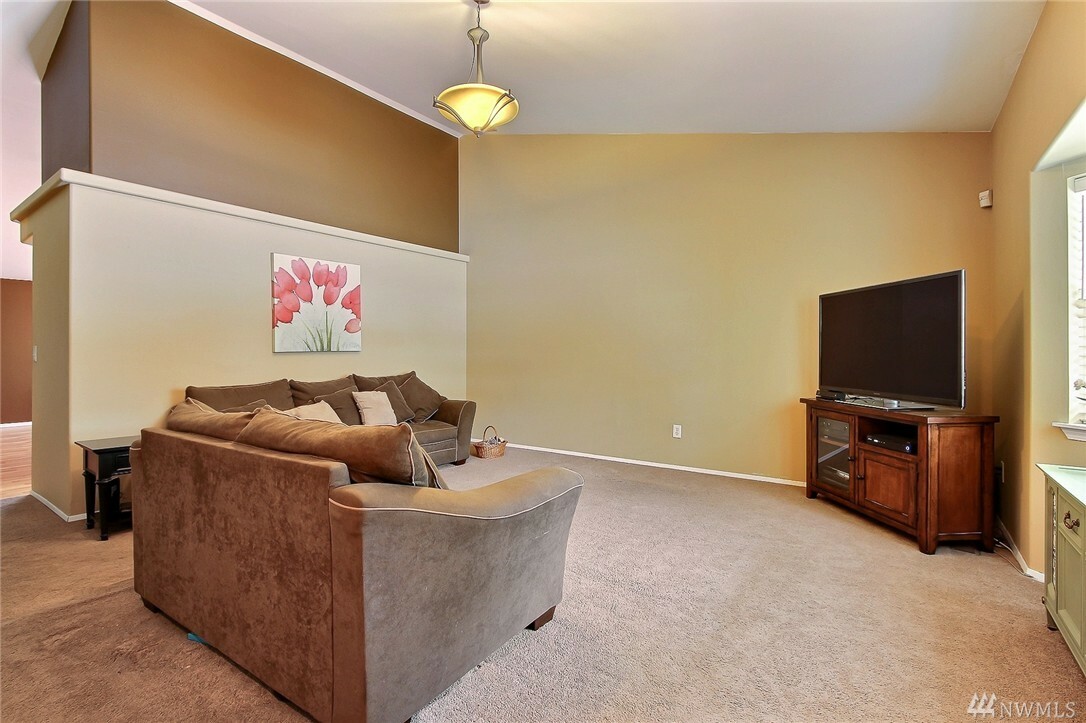 Property Photo: 10213 9th Av Ct E WA 98445