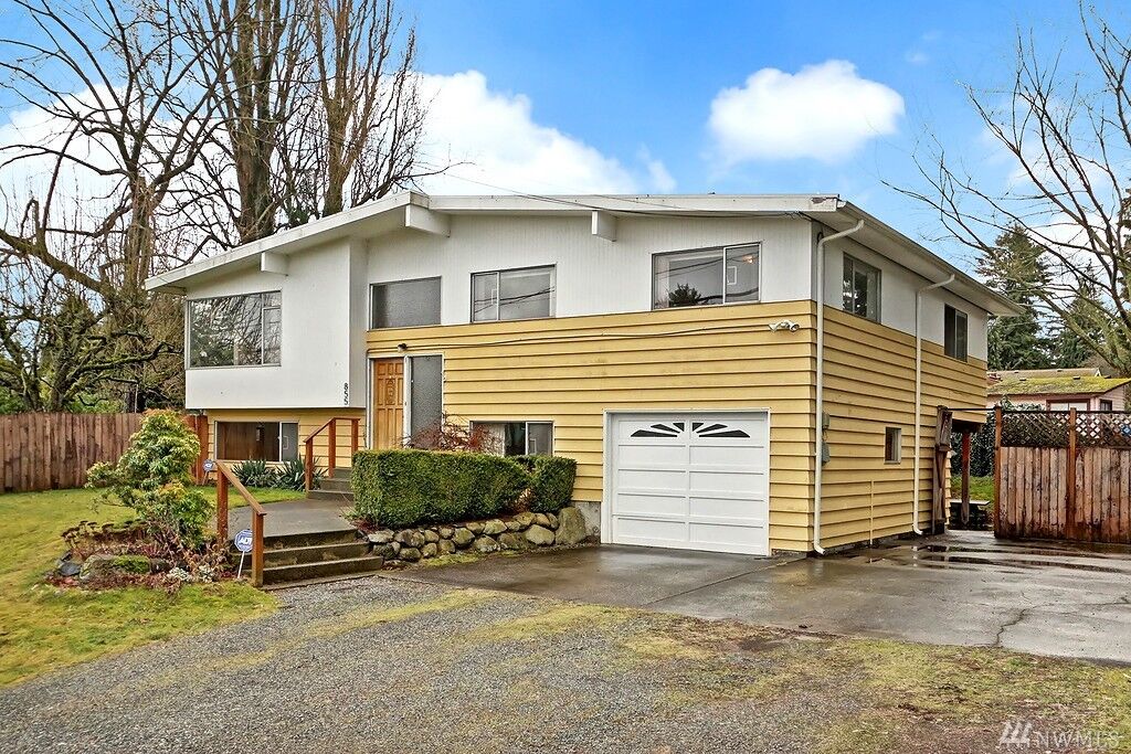 Property Photo:  855 NW 92nd St  WA 98117 