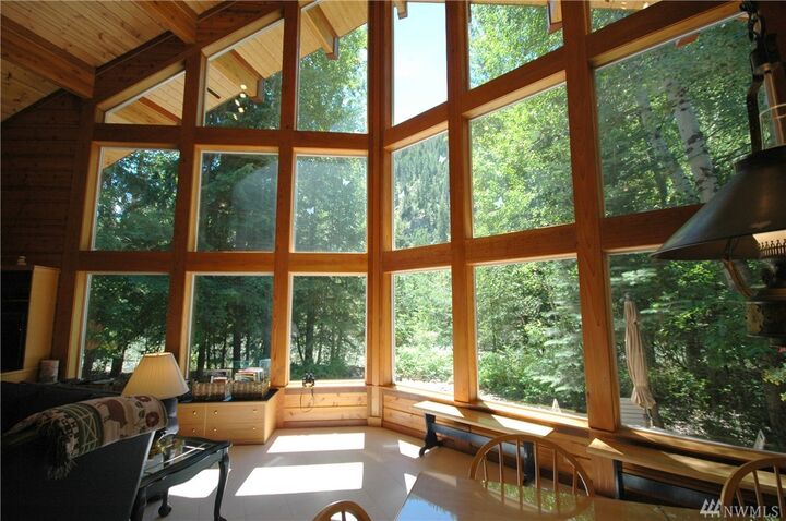 Property Photo:  16 Mercer Rd  WA 98833 