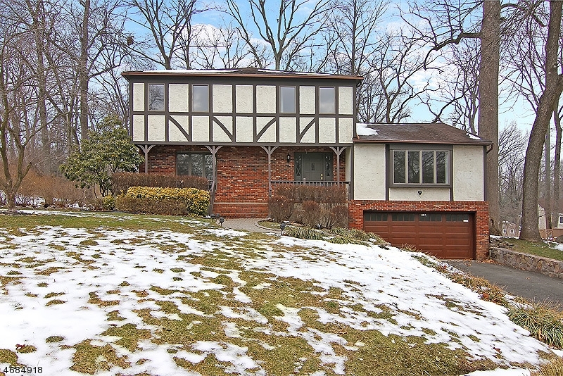 Property Photo:  7 Craven Rd  NJ 07046 