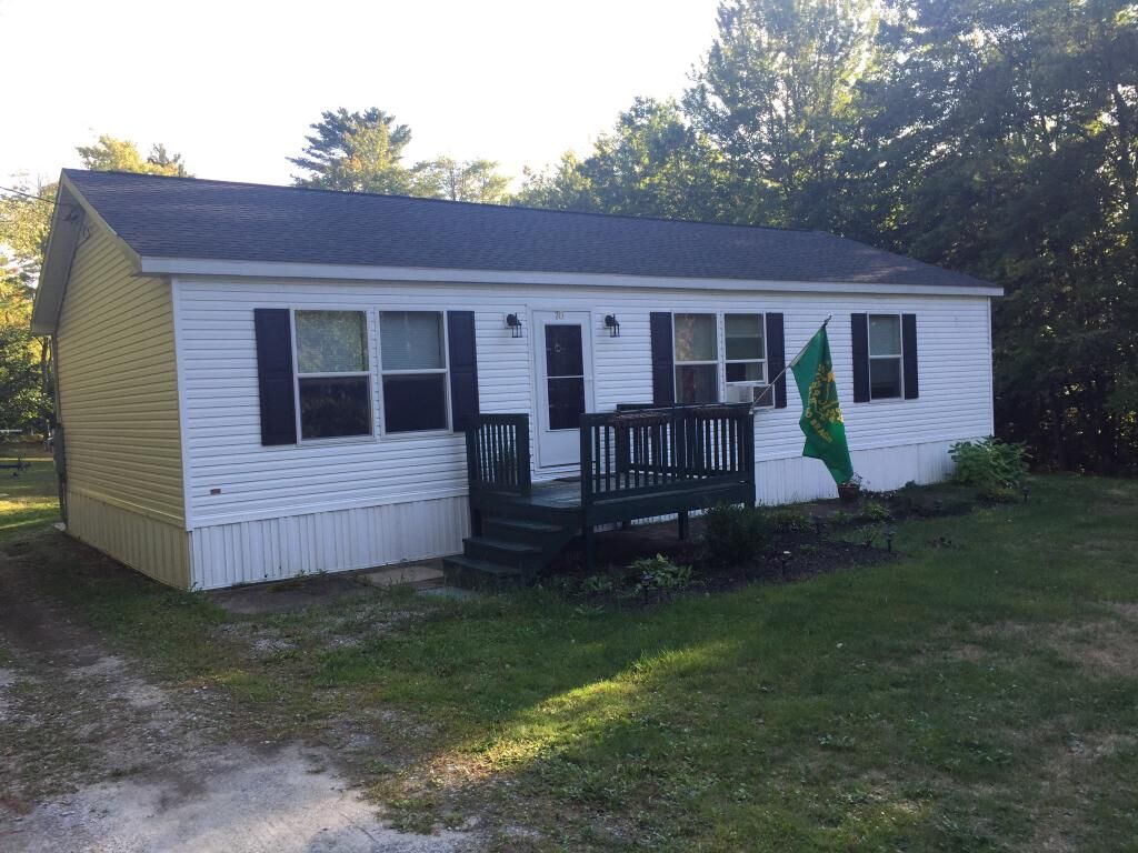 Property Photo:  70 Oak Ridge Drive  NH 03234 