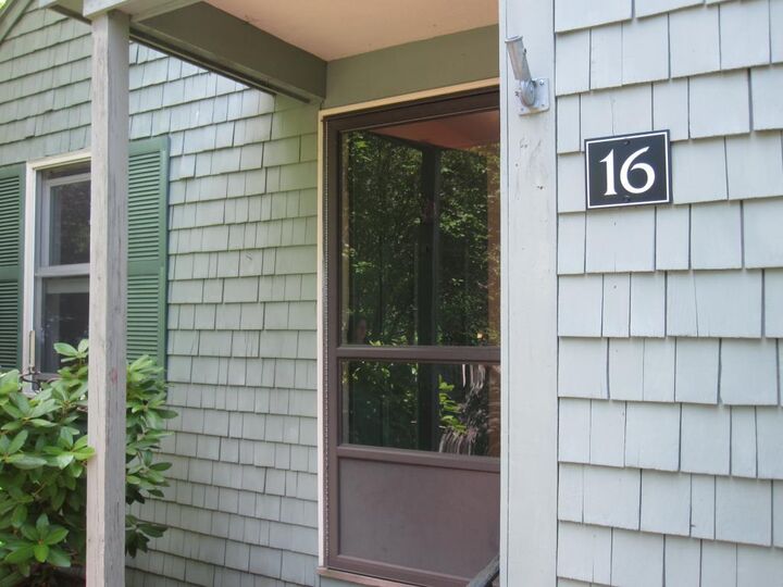Property Photo:  16 Colonial Square 16  NH 03458 