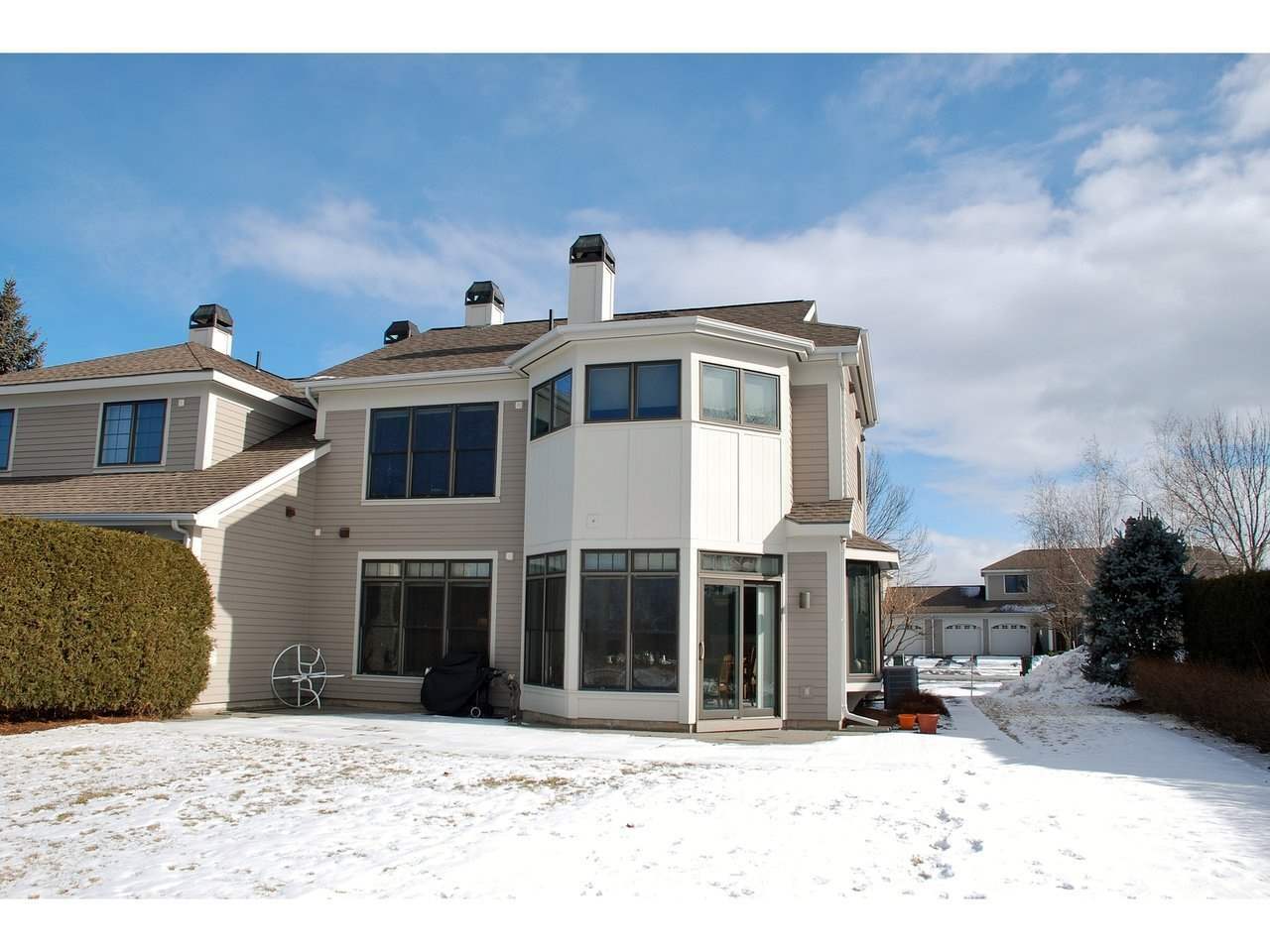 Property Photo: 517 Golf Course Road VT 05403