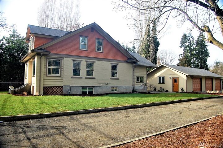Property Photo:  920 S 200th St  WA 98198 