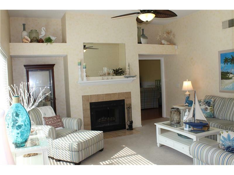Property Photo: 2007 Branch Tree Lane FL 33511