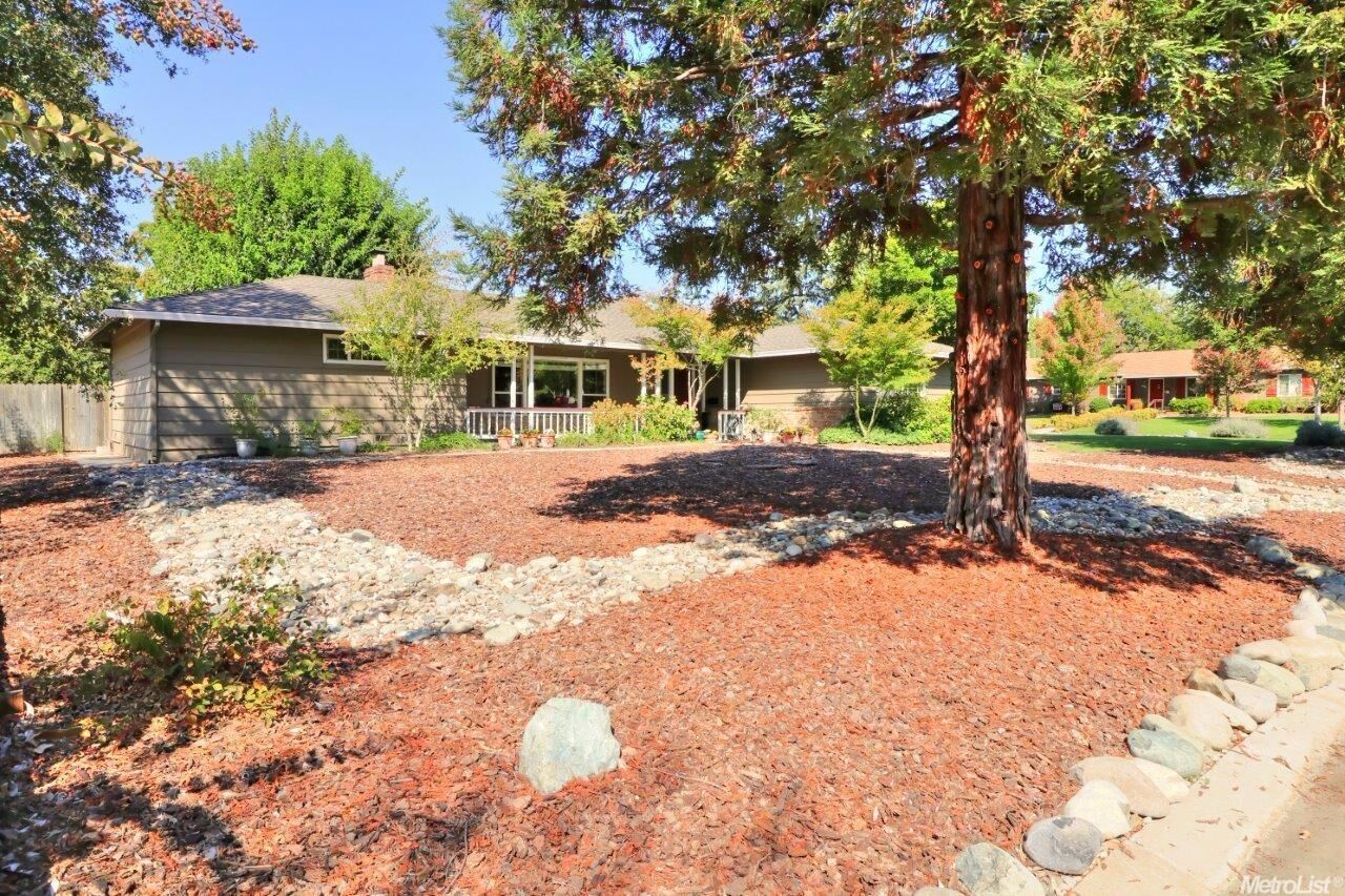 Property Photo:  861 La Goleta Way  CA 95864 